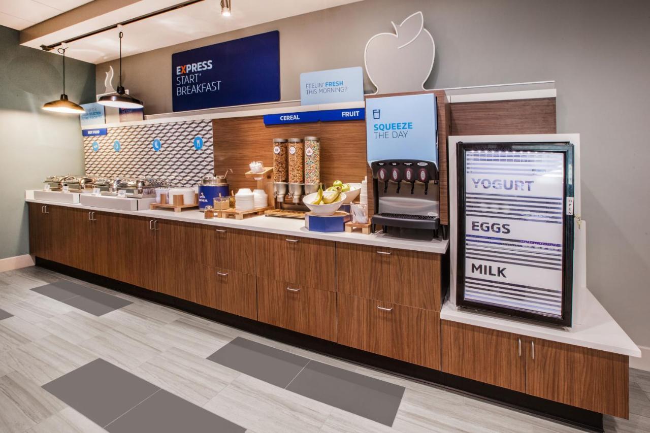 Holiday Inn Express & Suites - Merrillville By Ihg Buitenkant foto